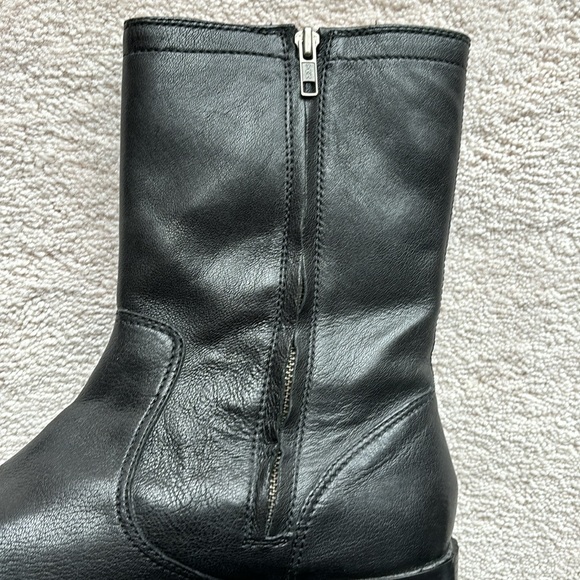 Cole Haan men’s black leather midcalf zip boot. - Picture 3 of 9